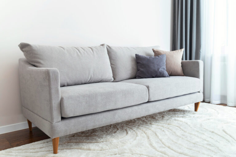 memilih sofa