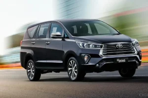 menyewa mobil Innova Reborn