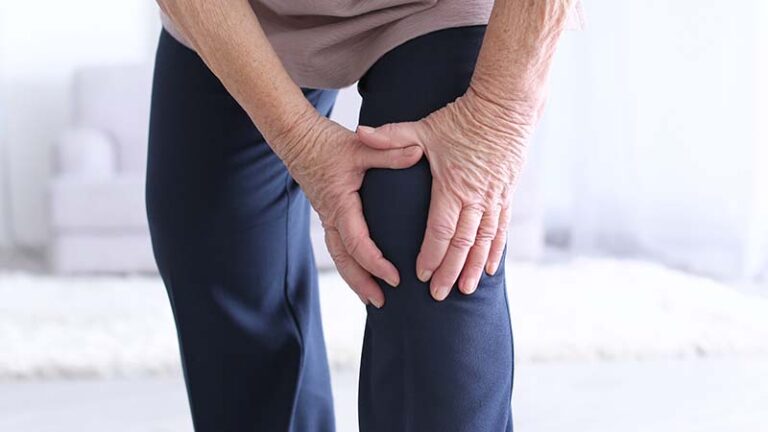 Mengulas Obat Alendronate Guna Mengobati Osteoporosis