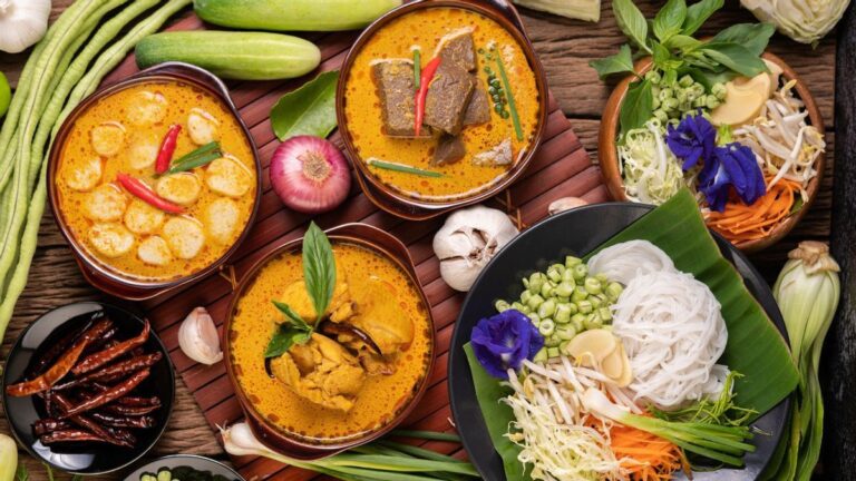 Penyajian Makanan Tradisional Indonesia