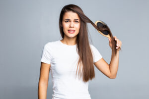mengurangi rambut rontok