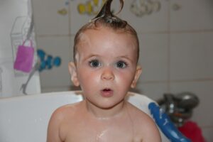memilih shampoo bayi