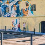 Membuat mural